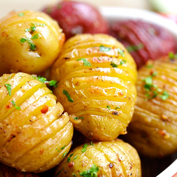 garlic-roasted-potatoes-thumb