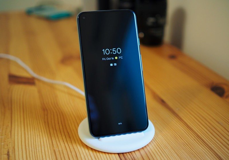google-pixel-5-wireless-charger-2